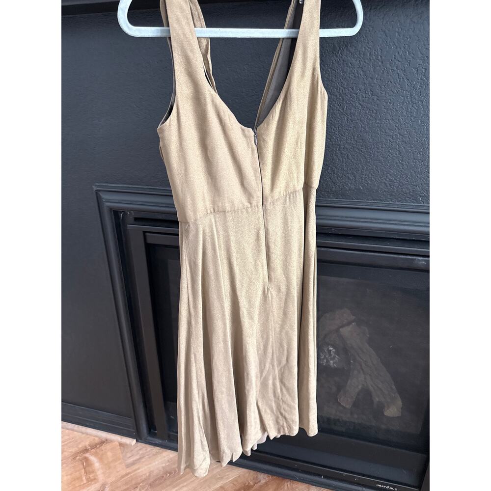 Elie Tahari Silk Metallic Gold Pleated Fit & Flare Dress Size 8 - Picture 3 of 5